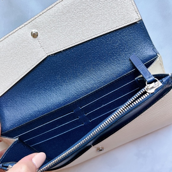Louis Vuitton long Epi leather bifold wallet blue and white ✨ - Picture 10 of 16